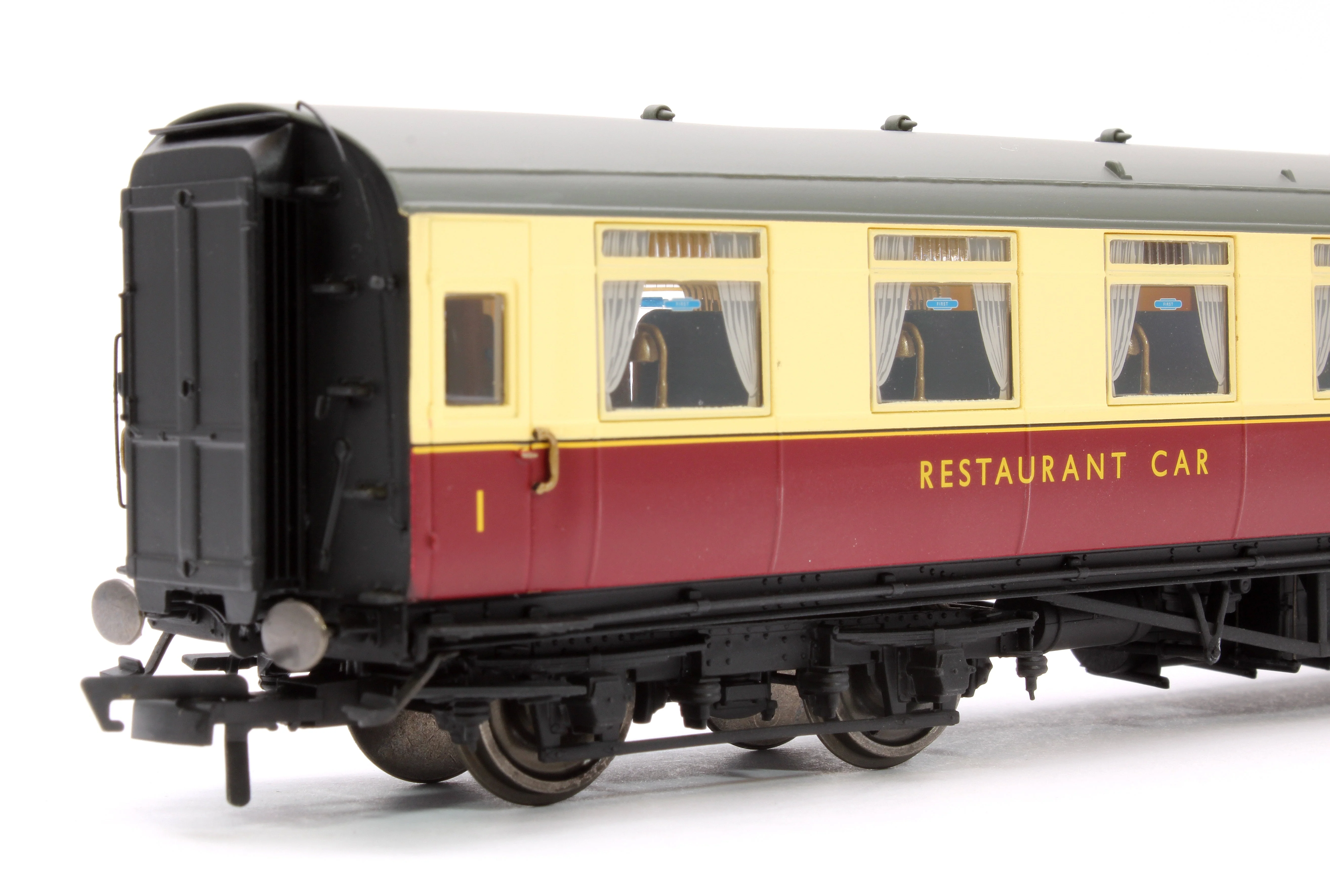 Pre-Owned R40029A Maunsell Kitchen/Dining First BR S7880S - Image 4