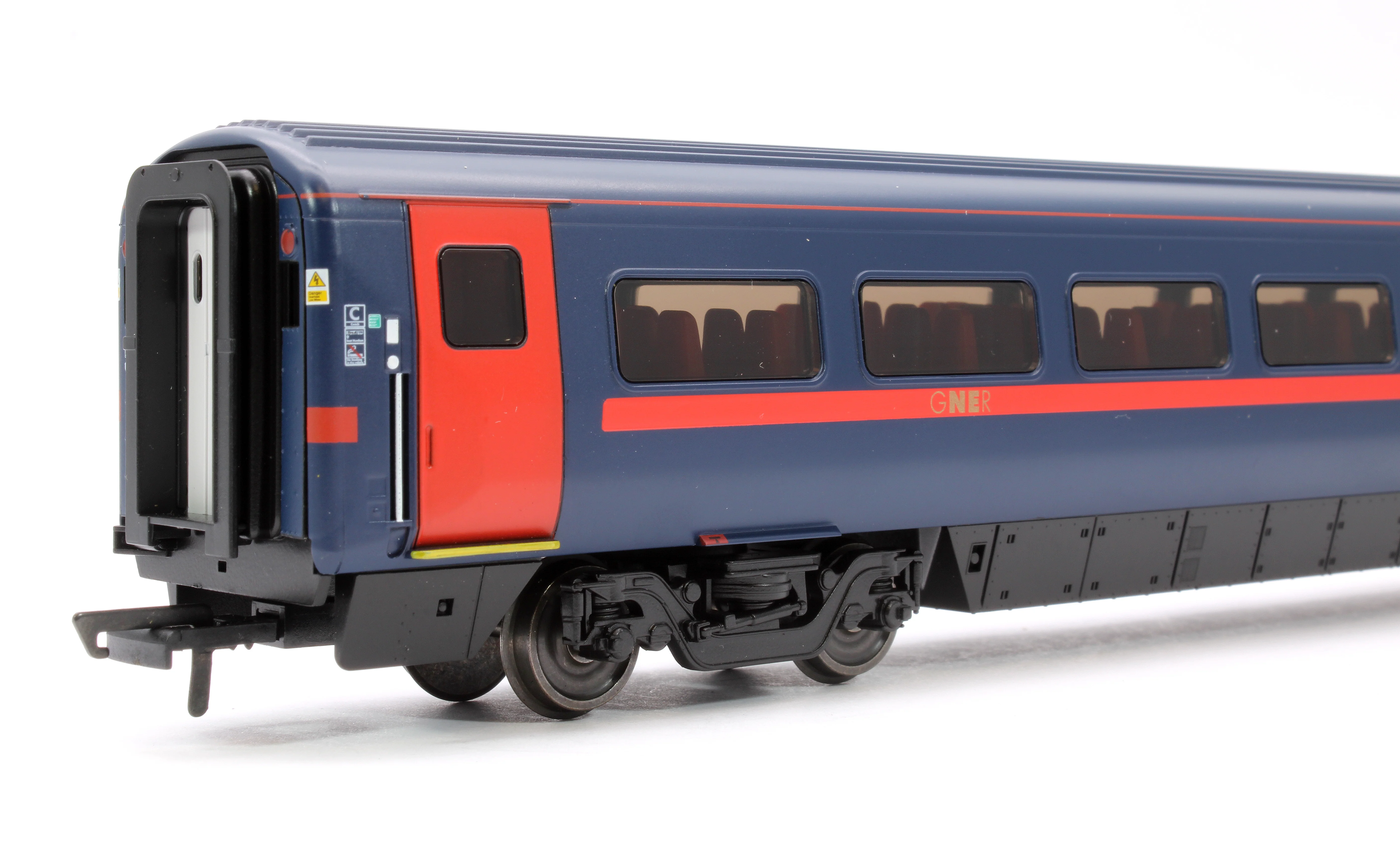 R40166B GNER Mk4 Standard Coach C 12444 - Image 4