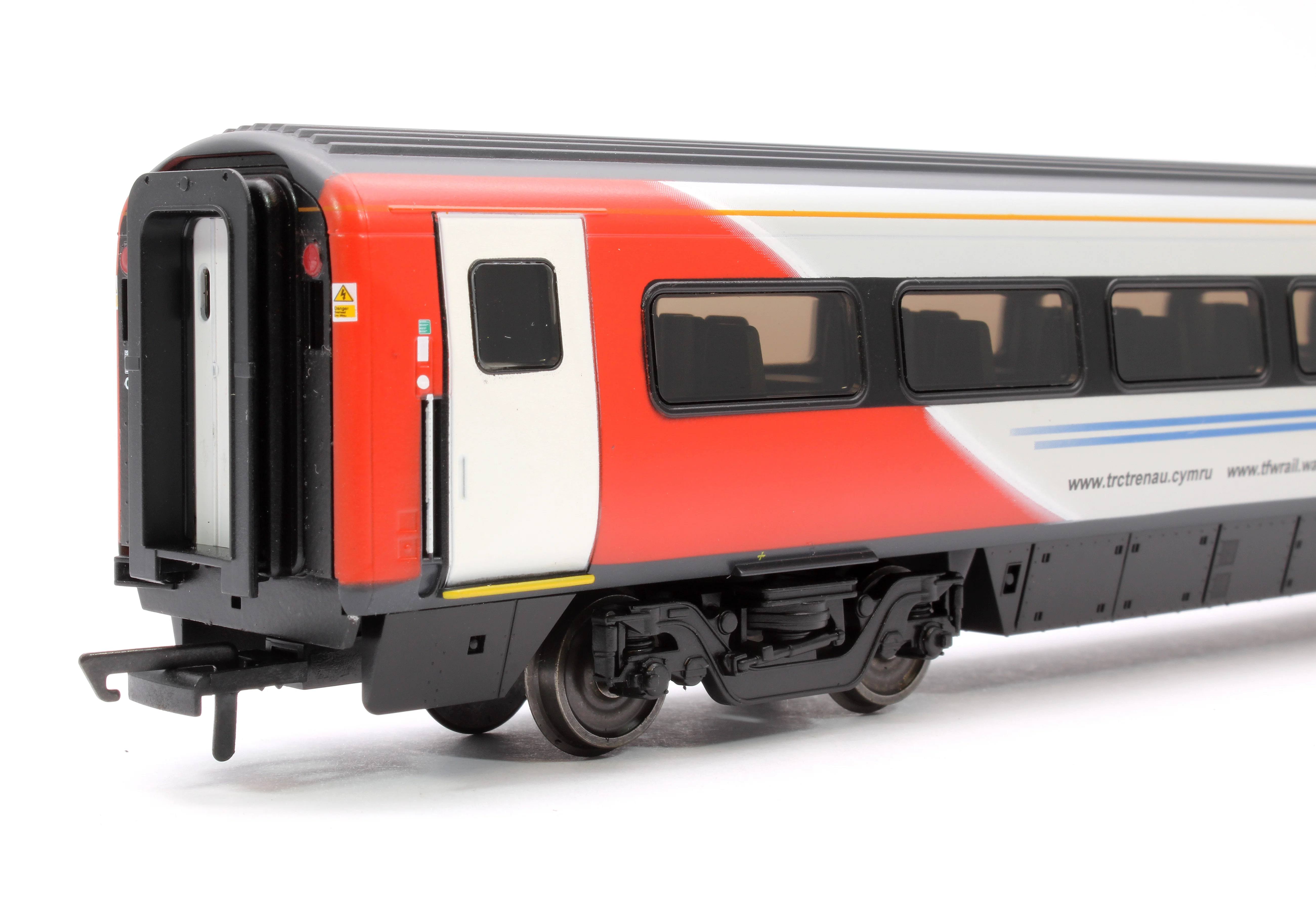 R40185 Transport for Wales Mk4 Open First (Accessible Toilet) 11324 - Image 4