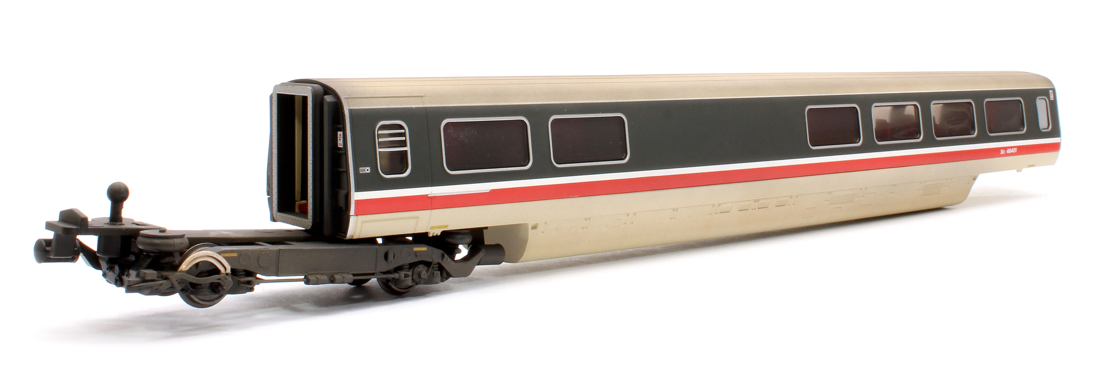 R40210-RW Pre-Owned Class 370 Advanced Passenger Train '48401 & 48402' 2-car TRBS Coach Pack - Weathered - Image 2