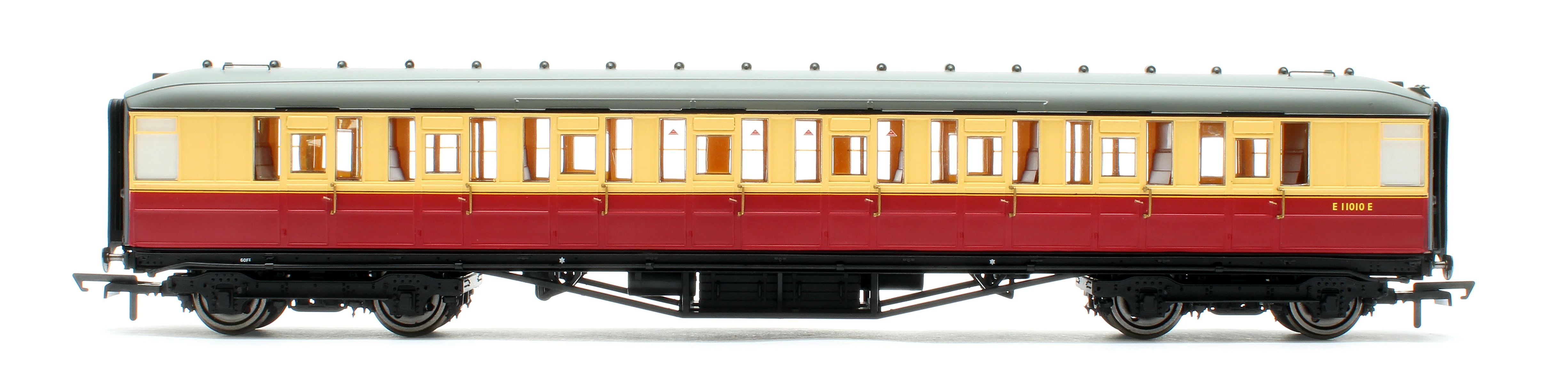 R40458 BR Gresley Corridor Crimson and cream 3rd class No.E11010E - Image 3