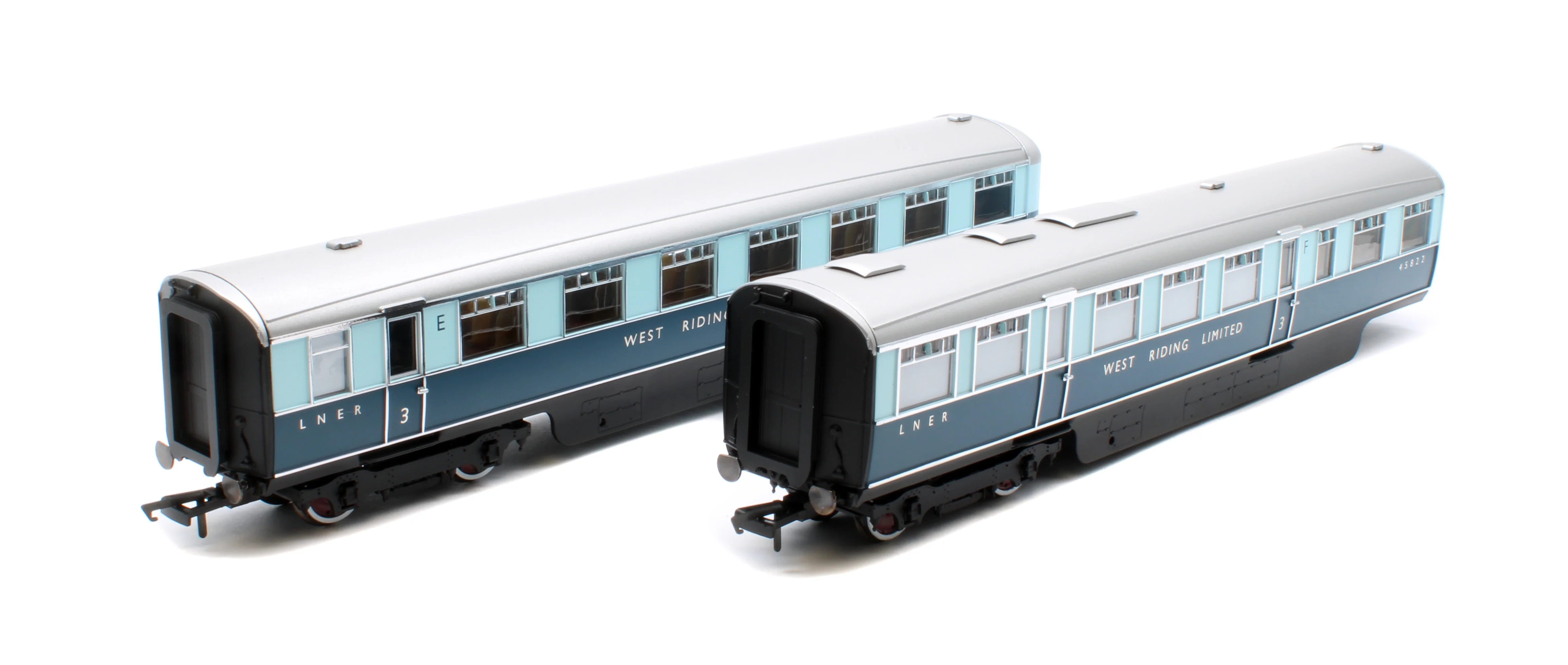 R40479 LNER West Riding Limited Open Third & Kitchen Third Articulated Coach Pack