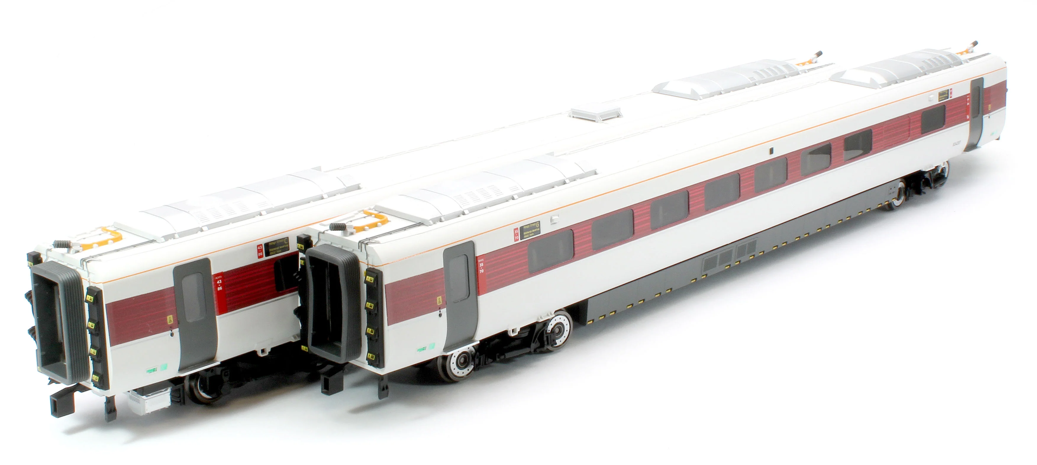 R40493 LNER Azuma Class 801/2 Railway 200 4 Car Coach Pack - Image 3
