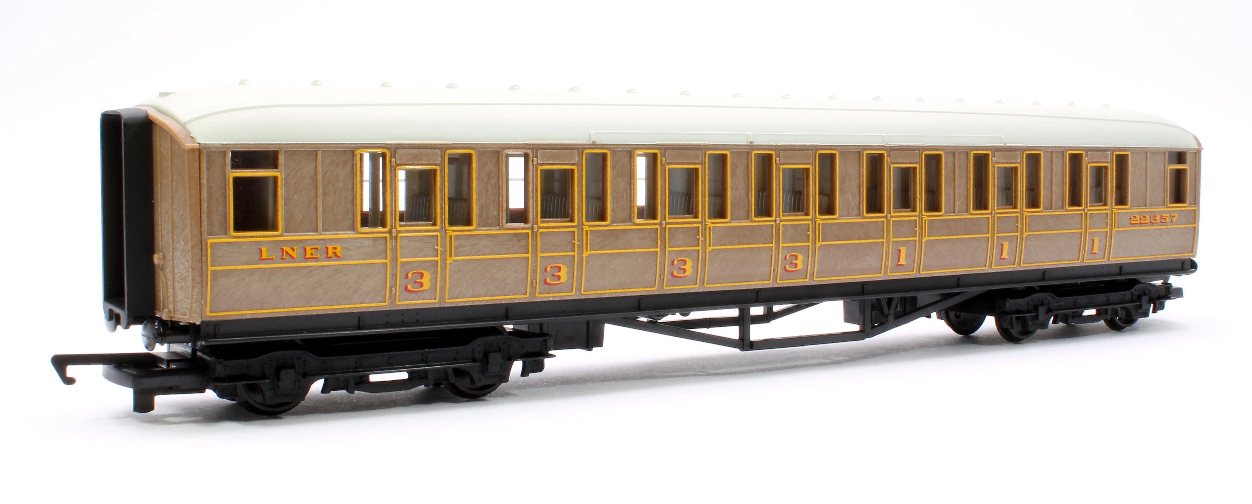 R4332 RailRoad Composite Coach LNER 22357 - Image 3