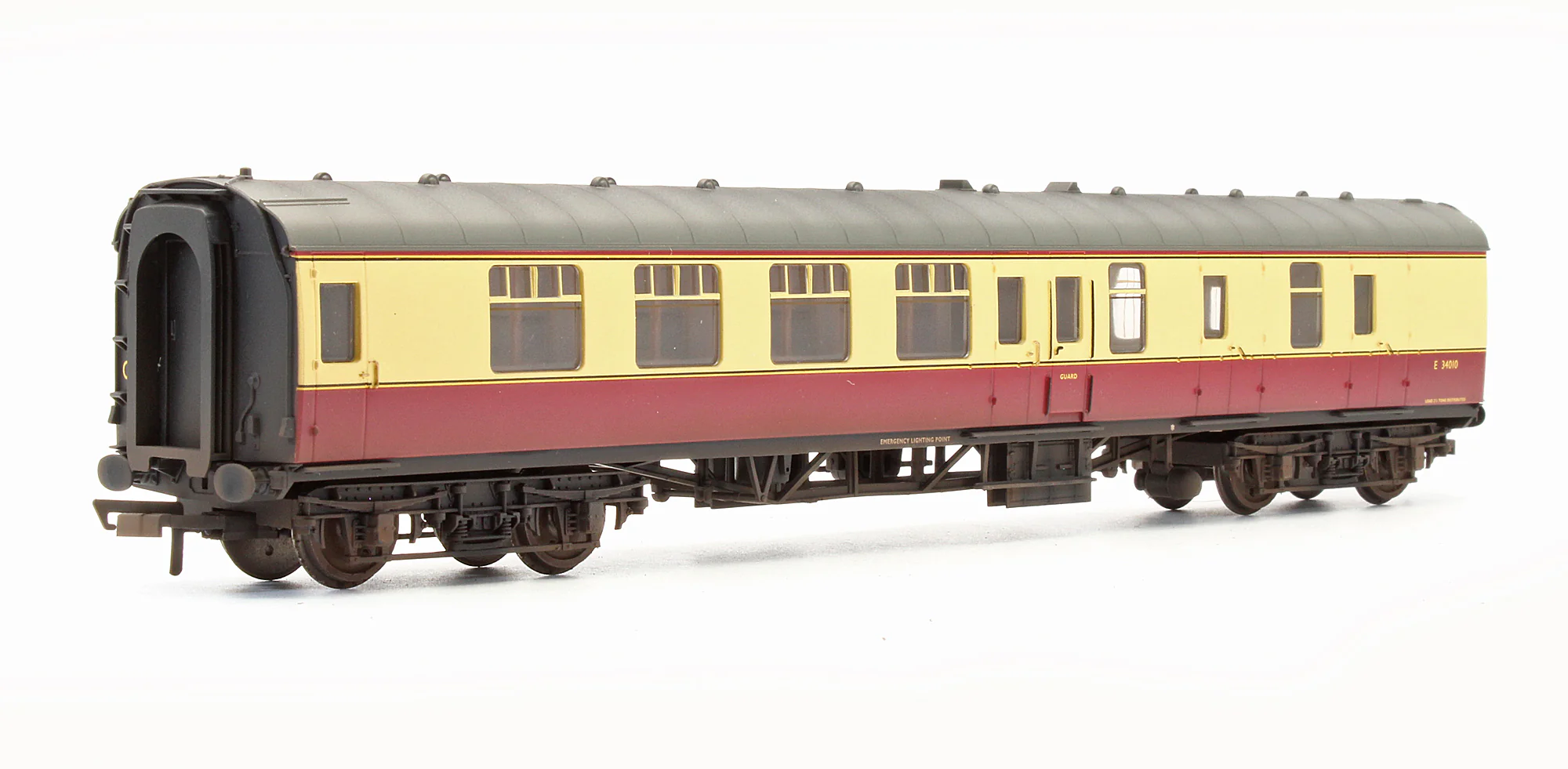 Pre-Owned R4707 BR Crimson & Cream MK1 Corridor Brake 2nd Class Coach 'E34010' - Custom Weathered