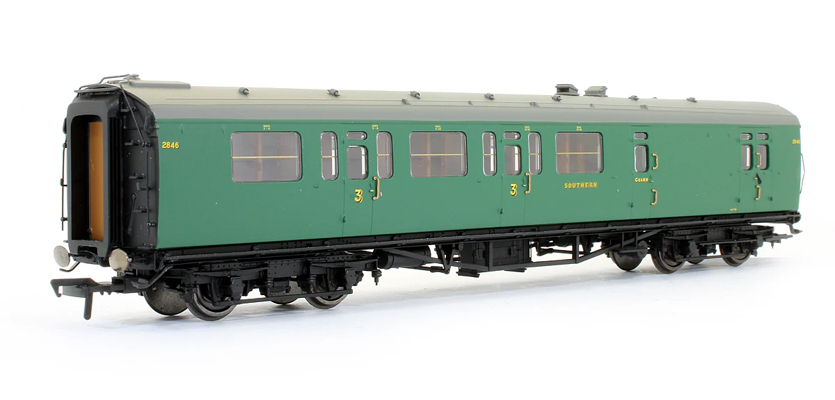 R4884A SR Bulleid Suburban Brake 3rd Coach '2846'