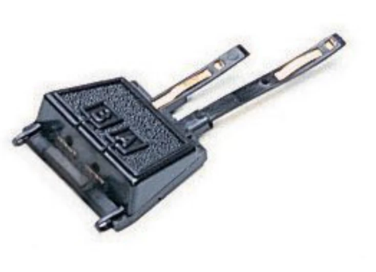 R602 Power Connecting Clip
