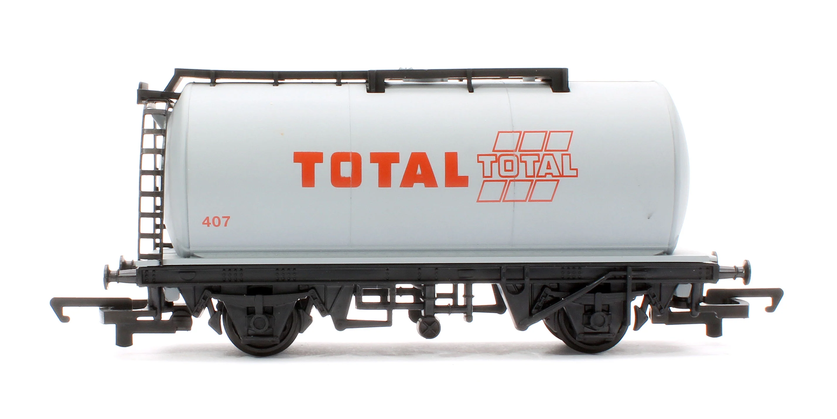 Pre-Owned RailRoad Set Of 3 Assorted Fuel Tank Wagons - Image 7