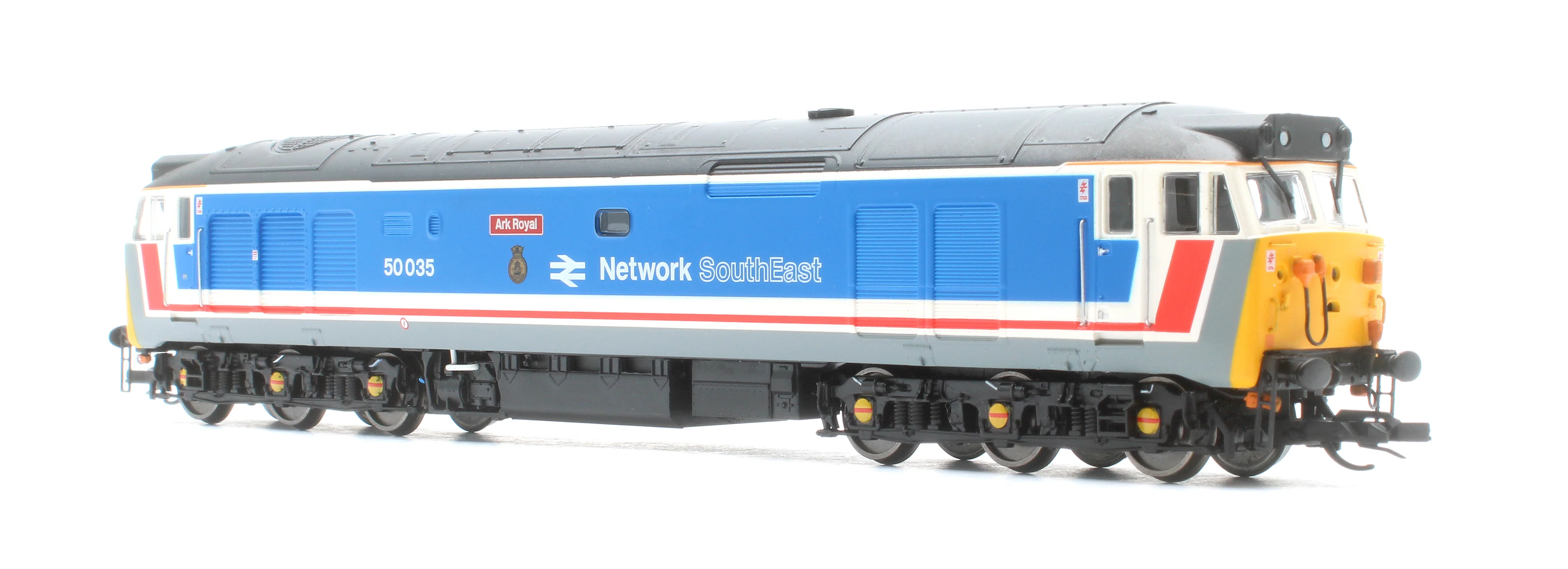 TT3042M Class 50 Network South East Ark Royal 50035 Diesel Locomotive - Image 4