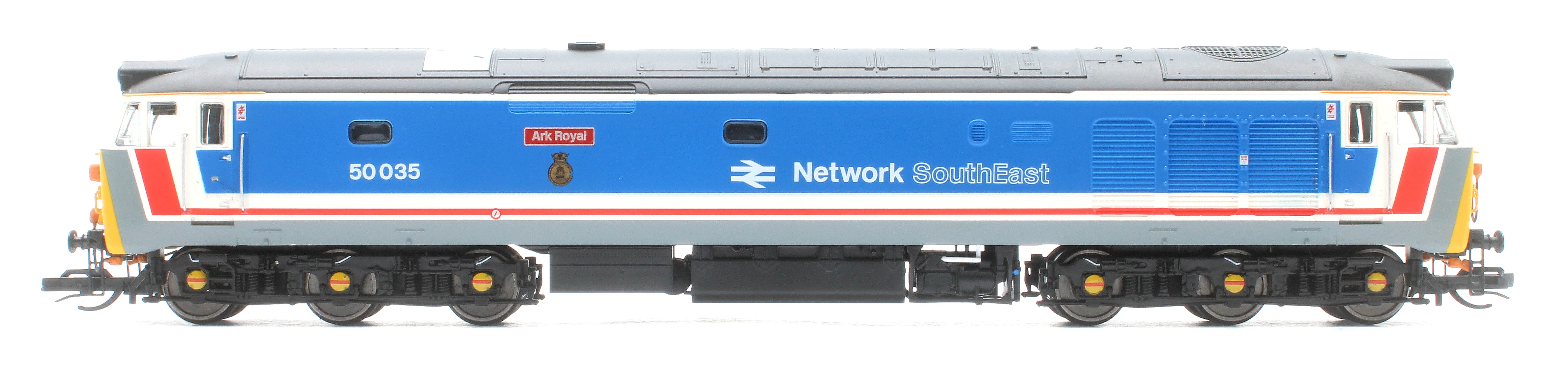 TT3042M Class 50 Network South East Ark Royal 50035 Diesel Locomotive - Image 6