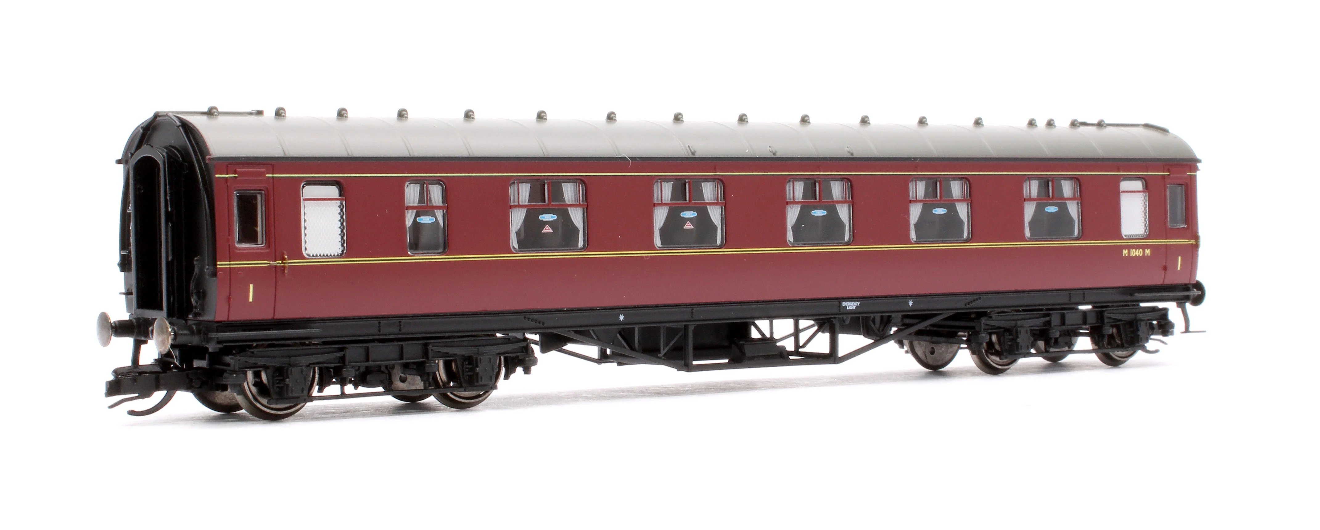 TT4032 LMS Period III 57' Corridor First Coach BR Maroon M1040M - Image 3