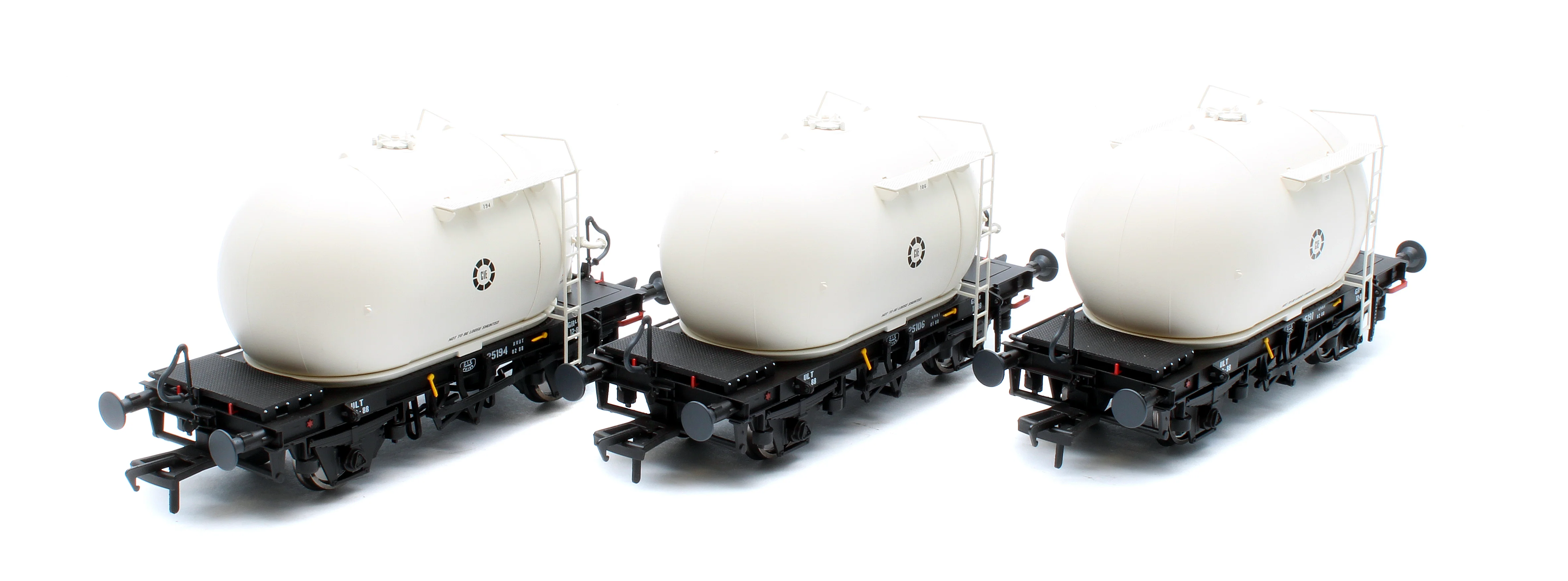 IRM1195 CIE Bulk Cement Wagon - Ivory - Pack 1 - Image 3