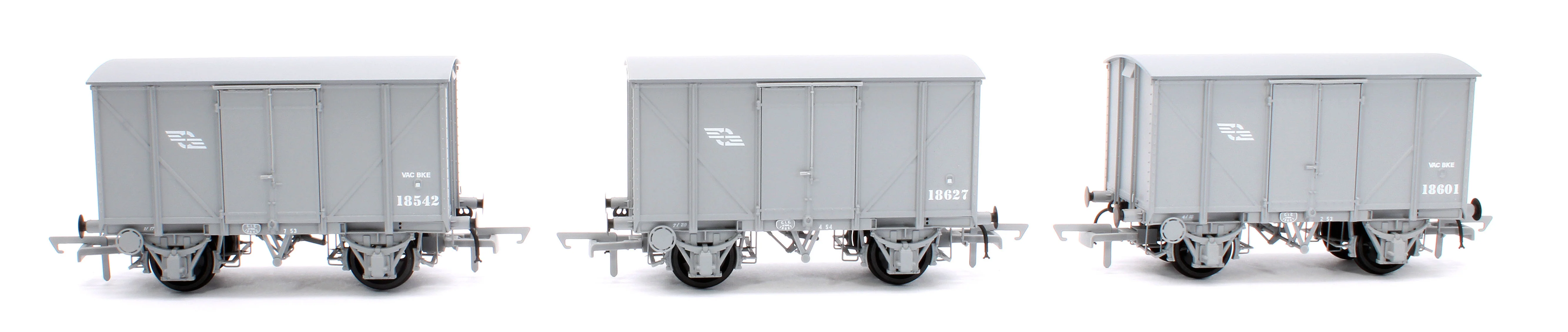 IRM1272 CIE Bulleid H Van - Grey (CIE Flying Snail era) - vacuum fitted - Pack 1 - Image 2