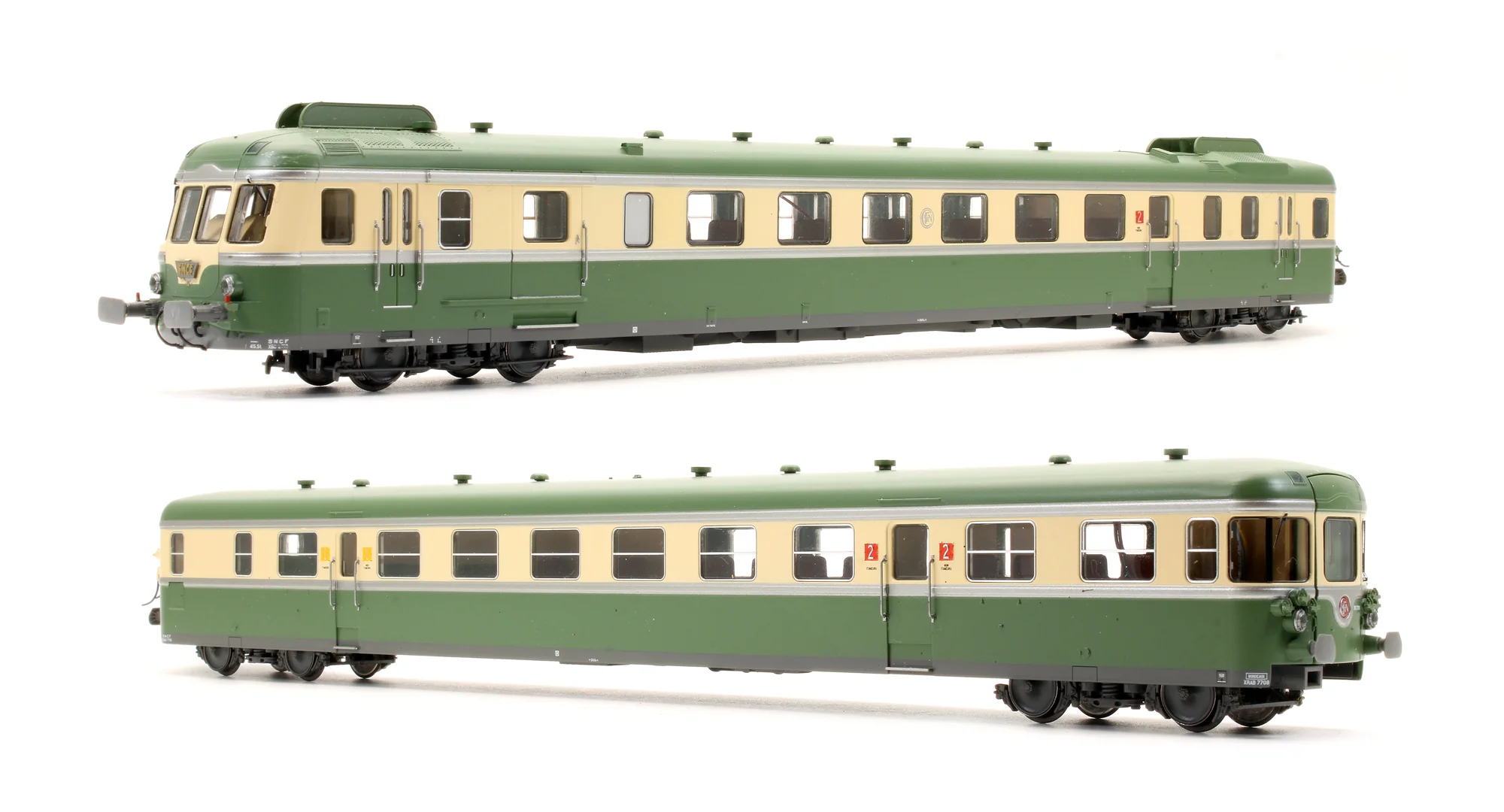 HJ2429S Pre-Owned SNCF RGP II X2719 Diesel Railcar & XRAB Trailer - DCC Sound