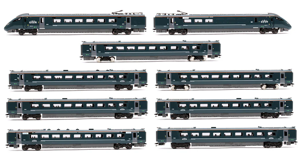 10-1672 -82999 Class 800 3xx GWR IET 9 Car Train Pack