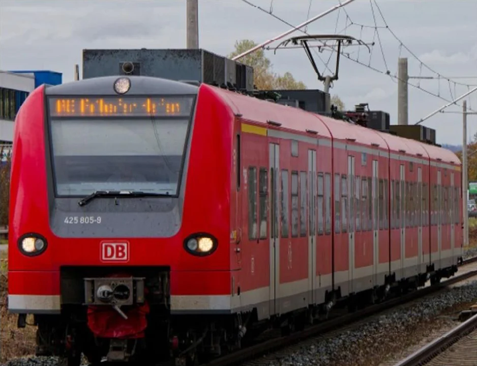 10-2130 DB Regio (Unbranded) ET425 4 Car EMU VI