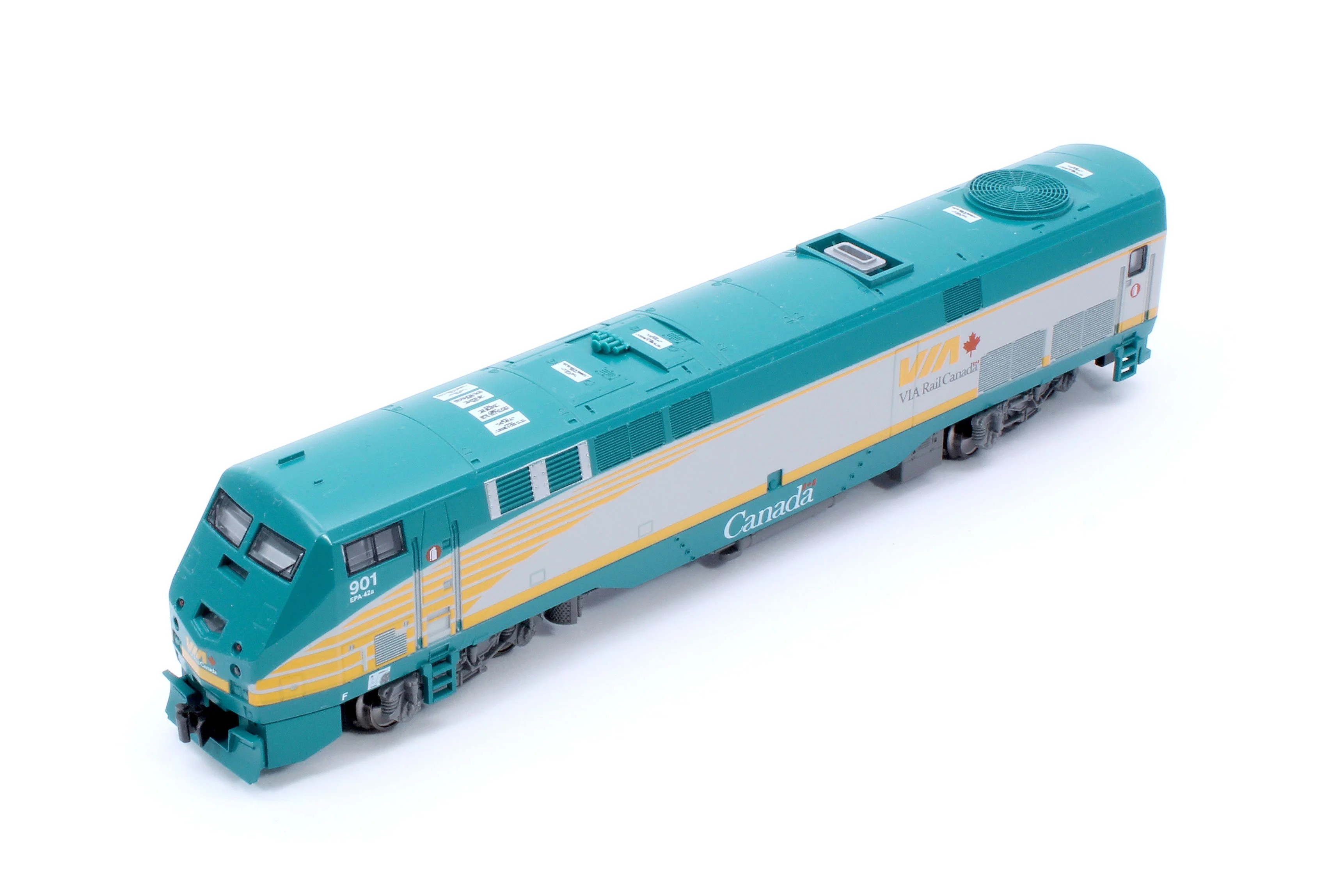 176-6042-S GE P42 VIA Rail 901 Diesel Locomotive - Sound Fitted - Image 10