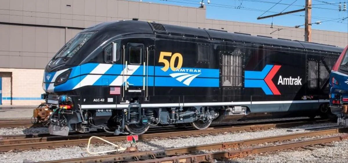 176-6050 ALC-42 Charger Loco Amtrak 301 Day One 50yr Logo - Image 2