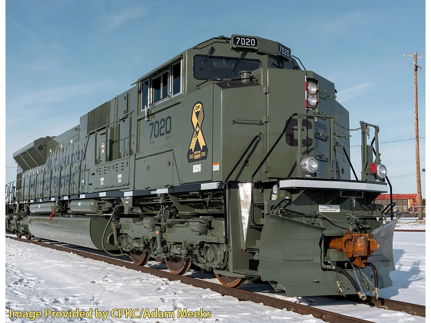 176-8541-DCC SD70ACU Diesel CP Military Heritage 7020 Green - DCC-Fitted