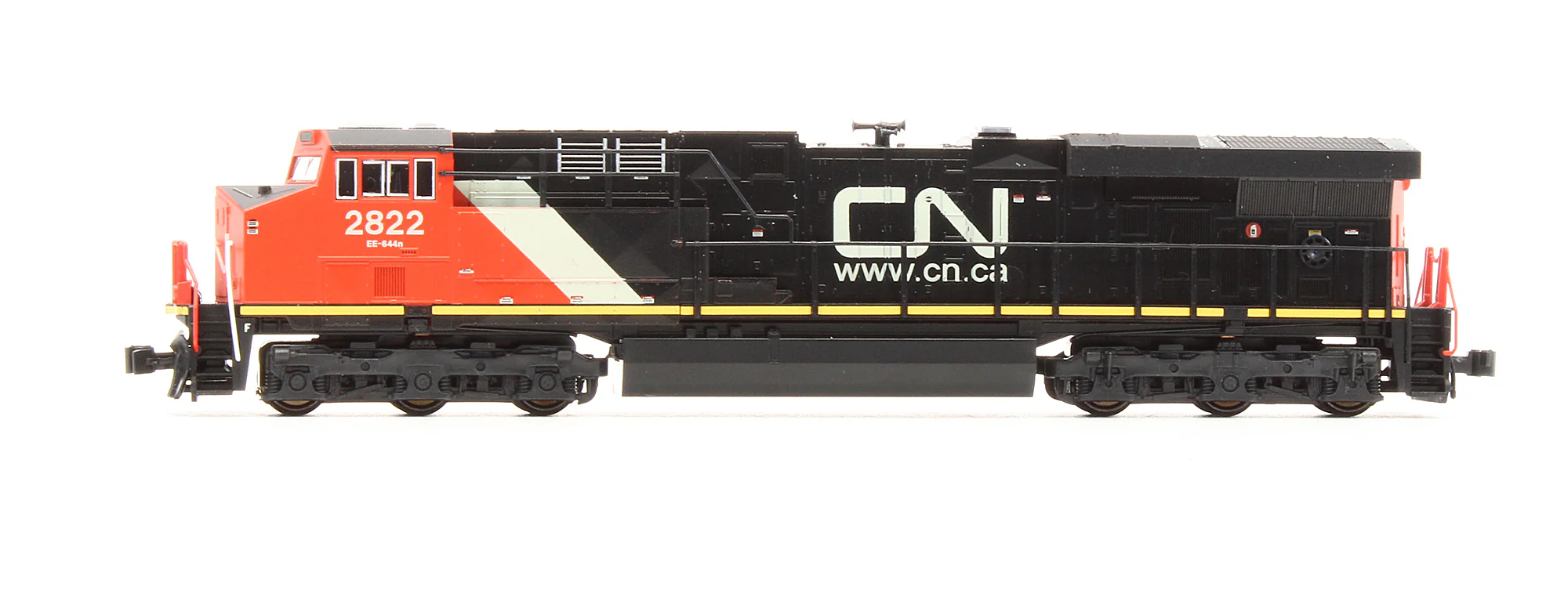176-8919 Pre-Owned GE ES44AC Diesel Locomotive Canadian National - Road #2822 - Image 4