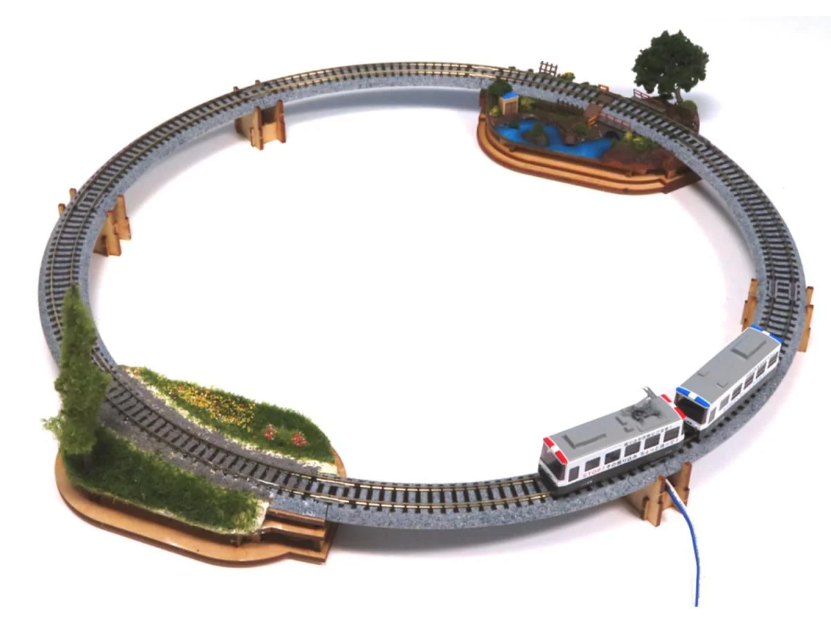 24-051 Mini Diorama Base Straight 124mm Kit with Track