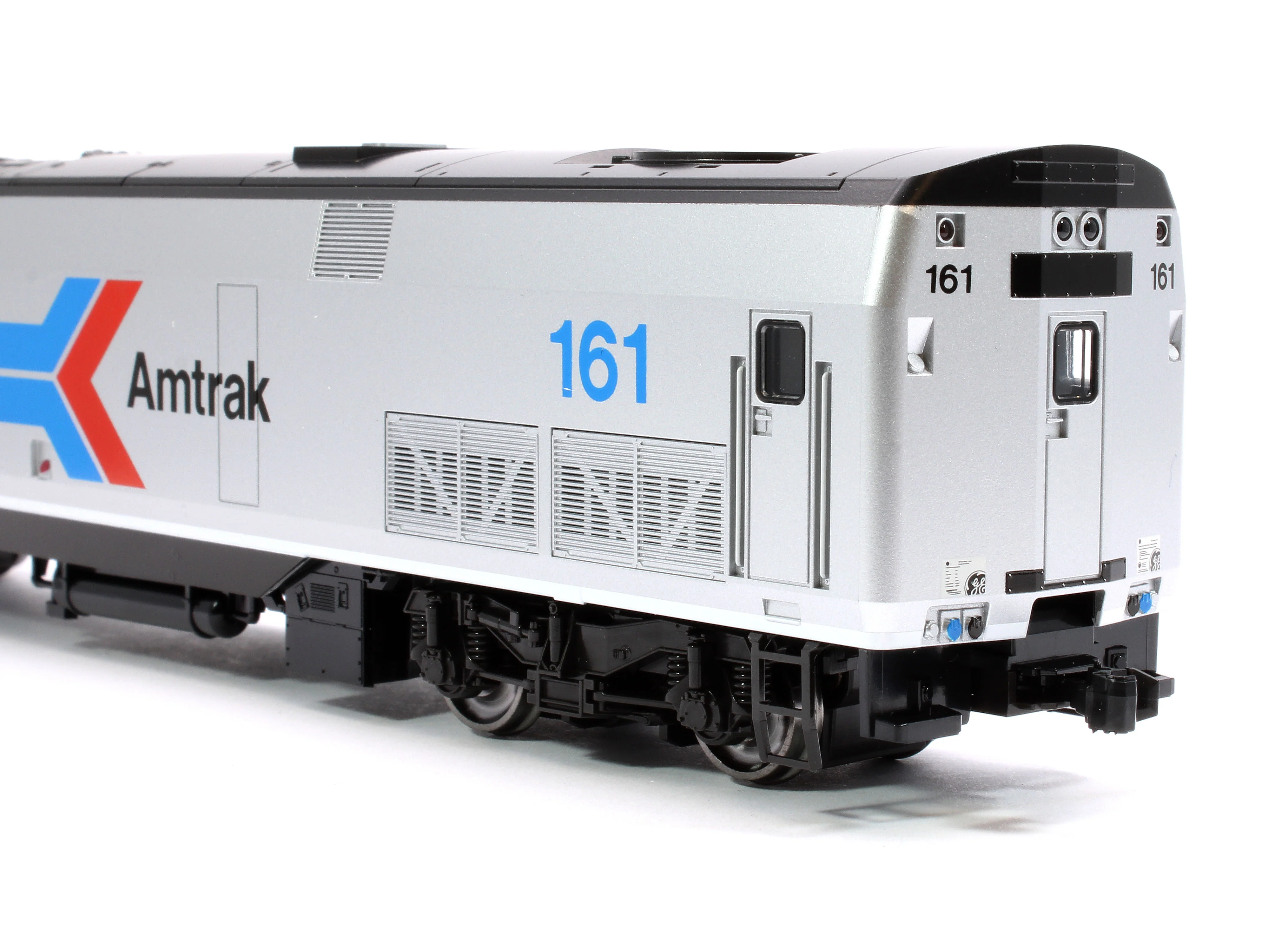 37-6114 P42 Genesis Amtrak 161 W/Anniversary Logo PhI Diesel Locomotive - Image 7