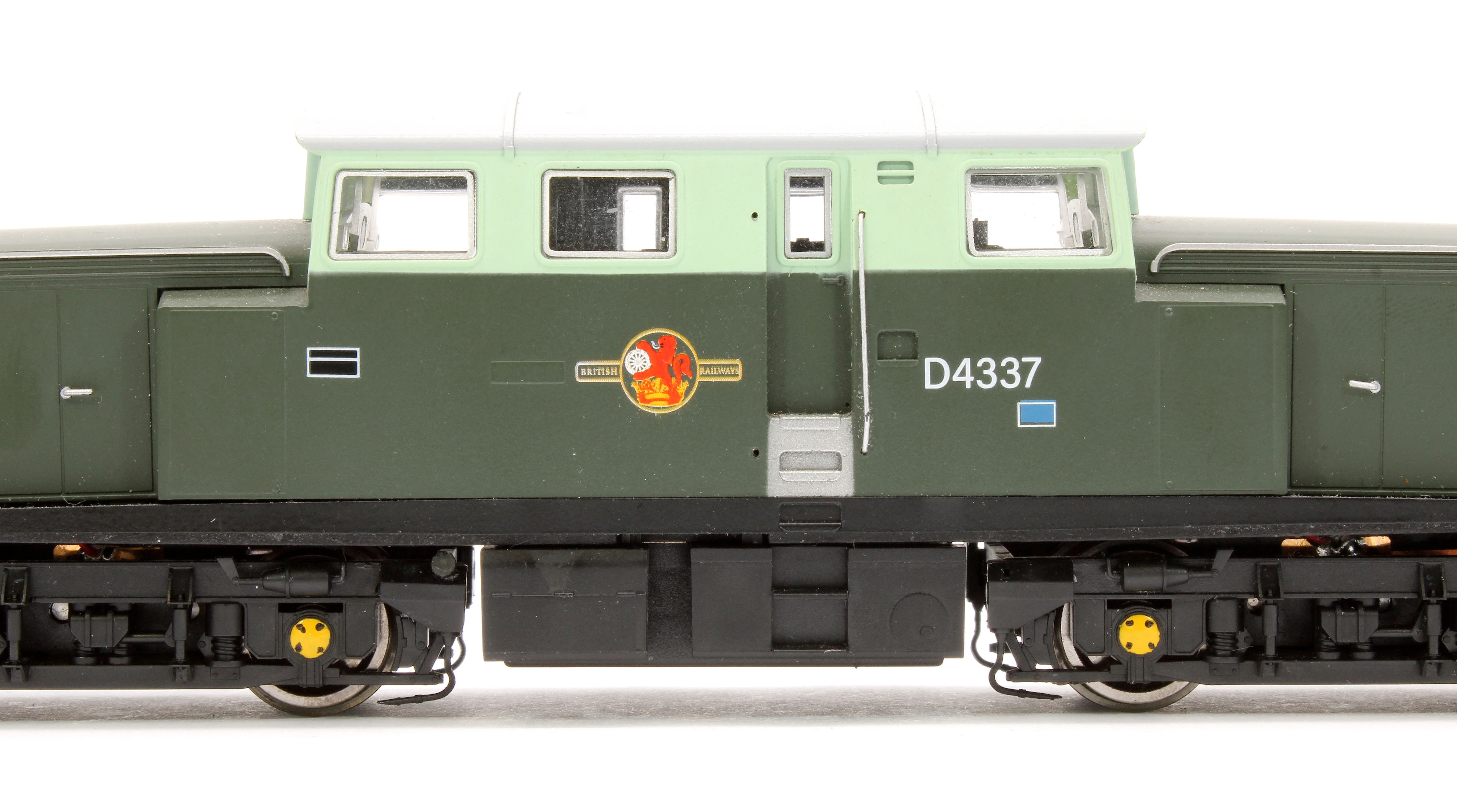 KRM-DHP-OO-F-GREEN Clayton DHP1 BR Green No.D4337 Diesel Locomotive - DCC Fitted - Image 7