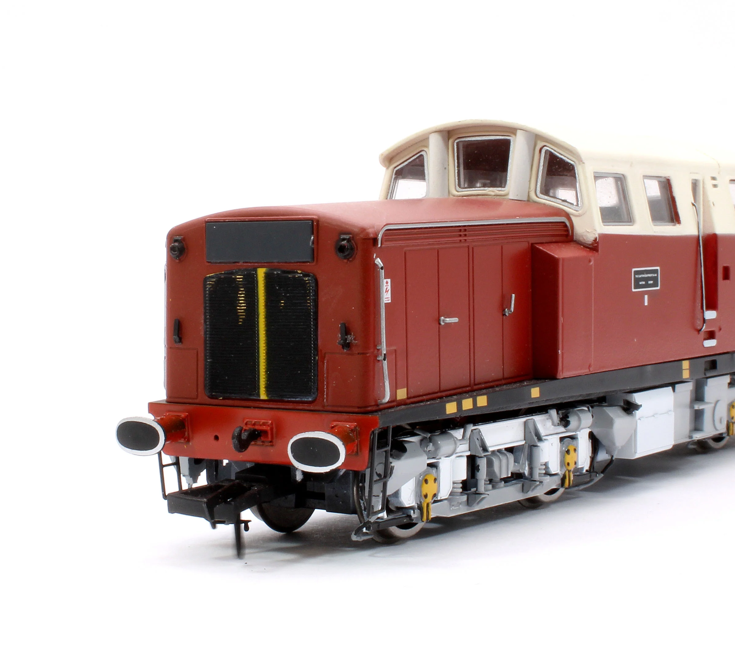 KRM-DHP-OO-S-ORG Clayton DHP1 Prototype Red Diesel Locomotive - DCC Sound - Image 6