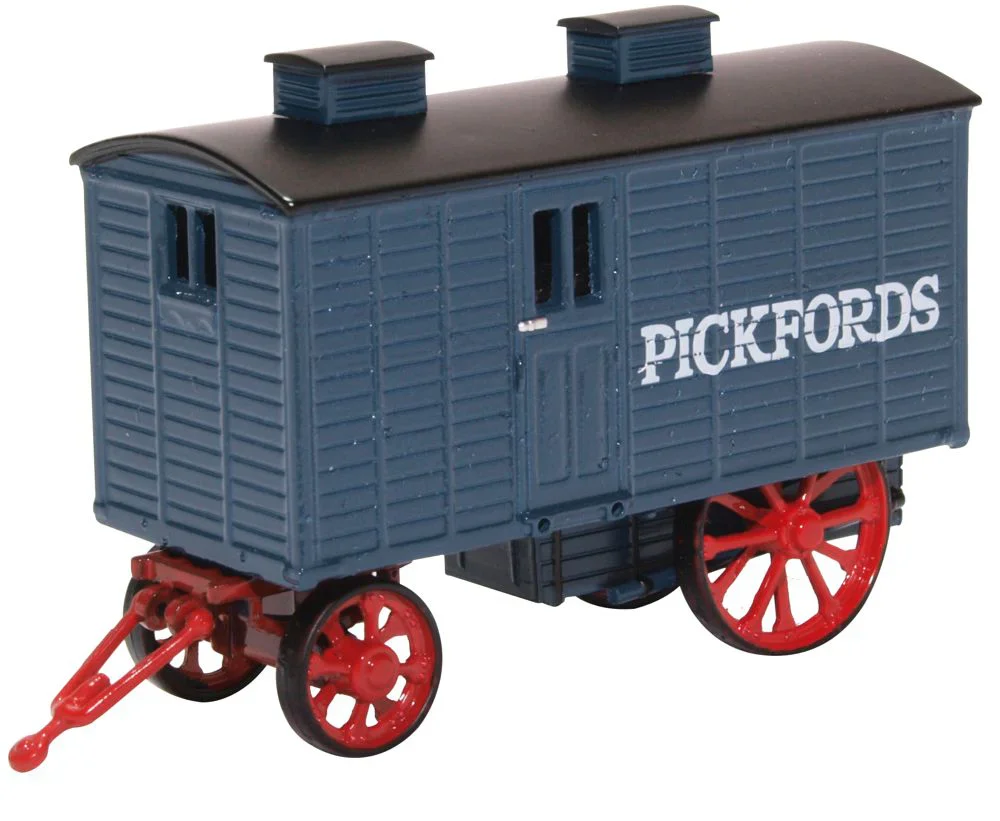 76LW002 Living Wagon Pickfords