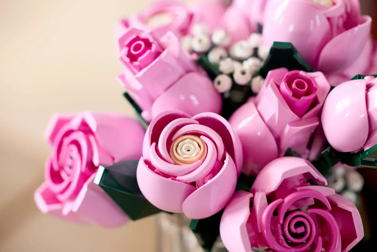 10374 Lego Botanicals Bouquet of Pink Roses - 10374 - Image 13