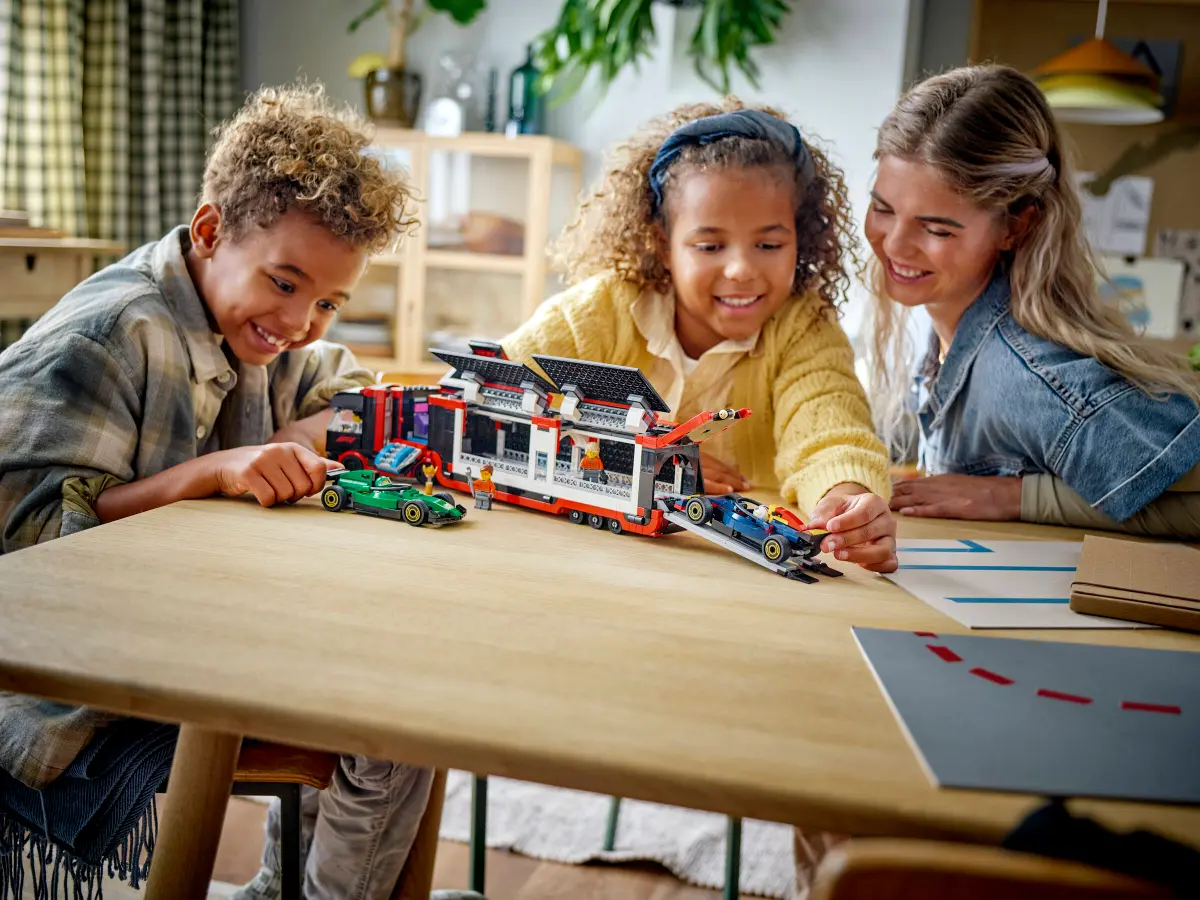 60445 Lego City F1® Truck with RB20 & AMR24 F1® Cars - 60445 - Image 8