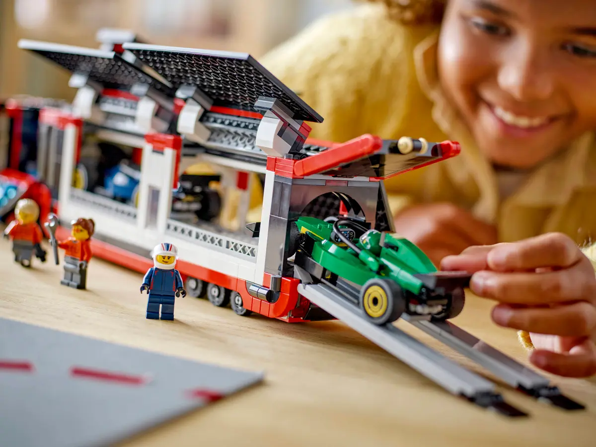 60445 Lego City F1® Truck with RB20 & AMR24 F1® Cars - 60445 - Image 9