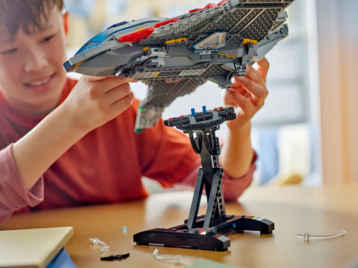 76325 Lego Marvel Avengers: Age of Ultron Quinjet - 76325 - Image 12