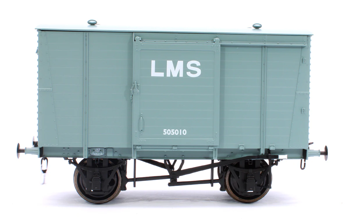 7F-065-001 LMS Standard 12T Van Grey 505010 - Image 2