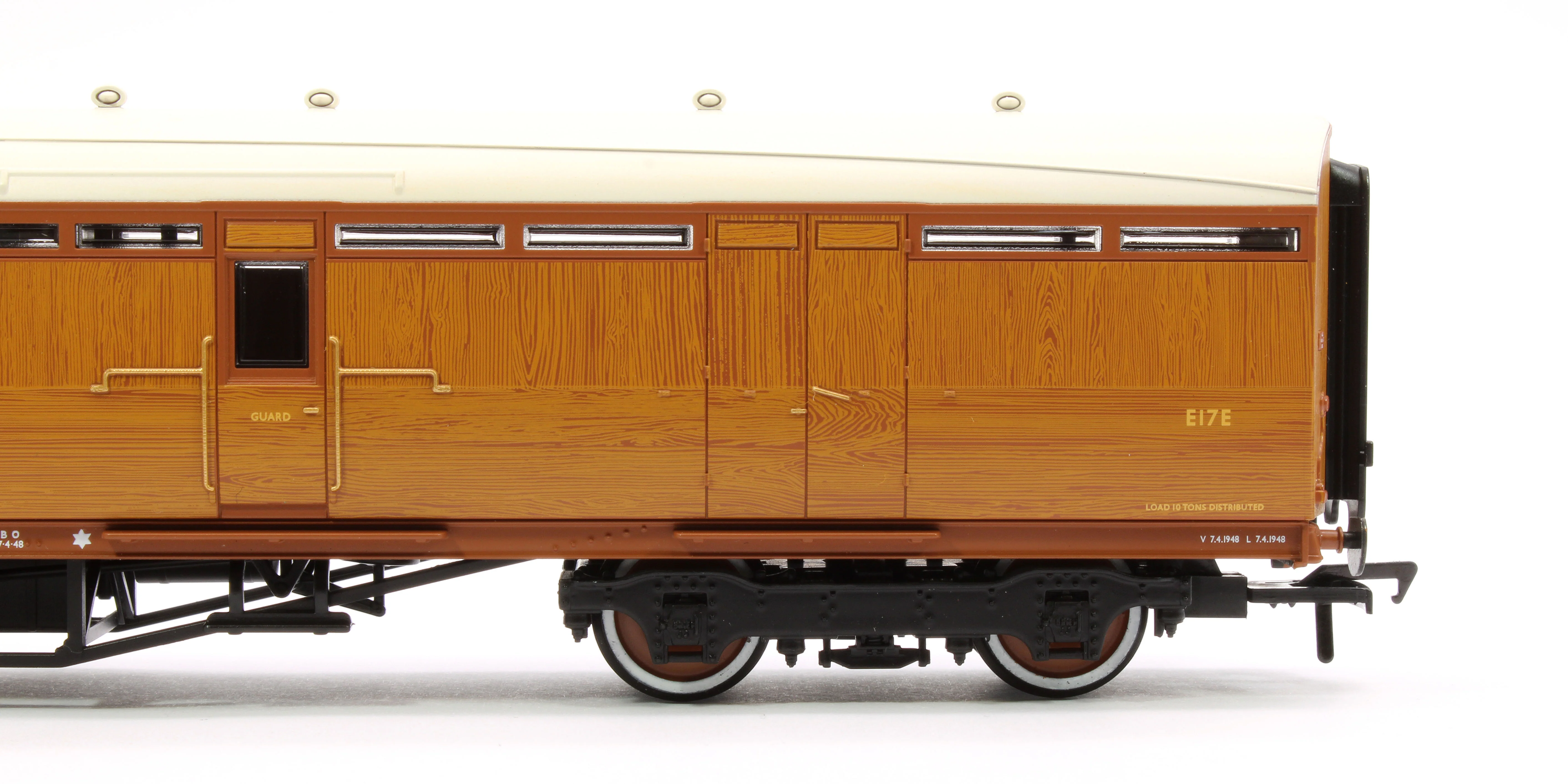 34-360 LNER Thompson Full Brake LNER Teak Effect No. E17E - Image 4