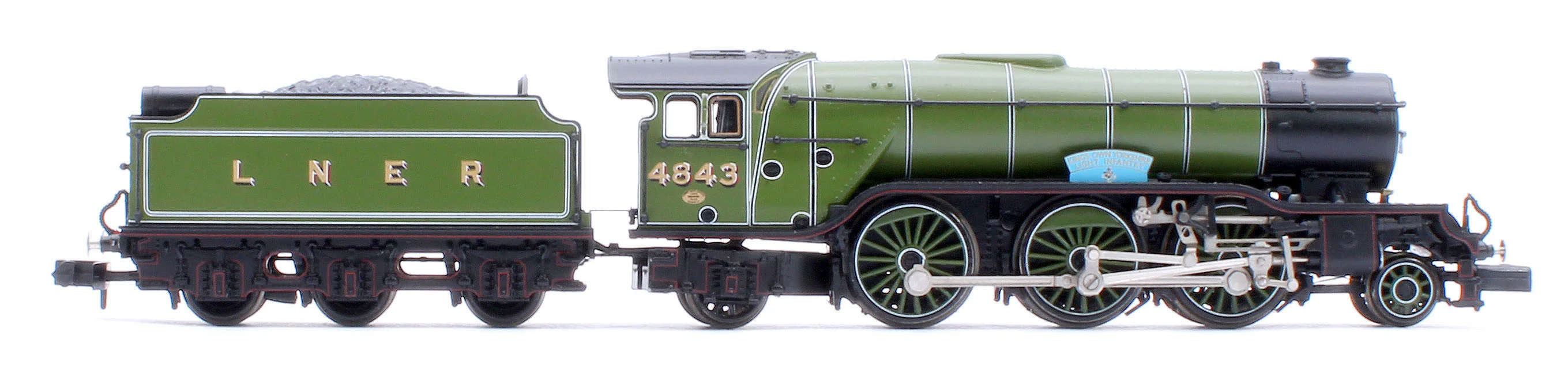 372-611 LNER V2 4843 'Kings Own Yorkshire Light Infantry' LNER Lined Green Steam Locomotive - Image 5
