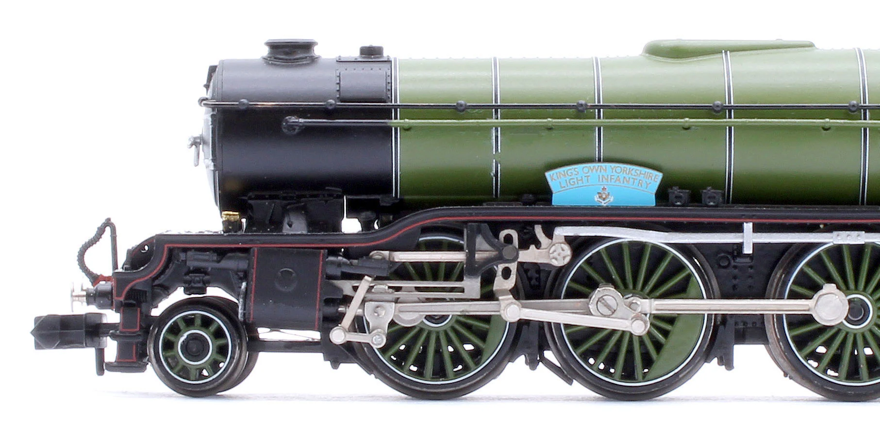 372-611 LNER V2 4843 'Kings Own Yorkshire Light Infantry' LNER Lined Green Steam Locomotive - Image 7