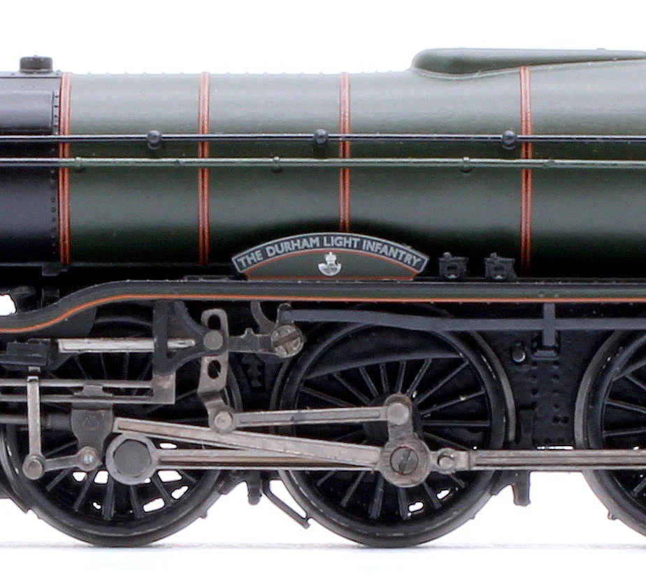 372-613 LNER V2 60964 'Durham Light Infantry' BR Lined Green (Late Crest) Steam Locomotive - Image 8