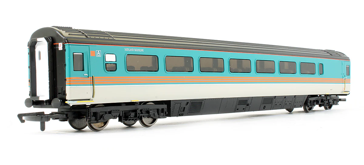 R4591 Midland Mainline MK3 Trailer Guard's Standard Coach '44027' - Image 2