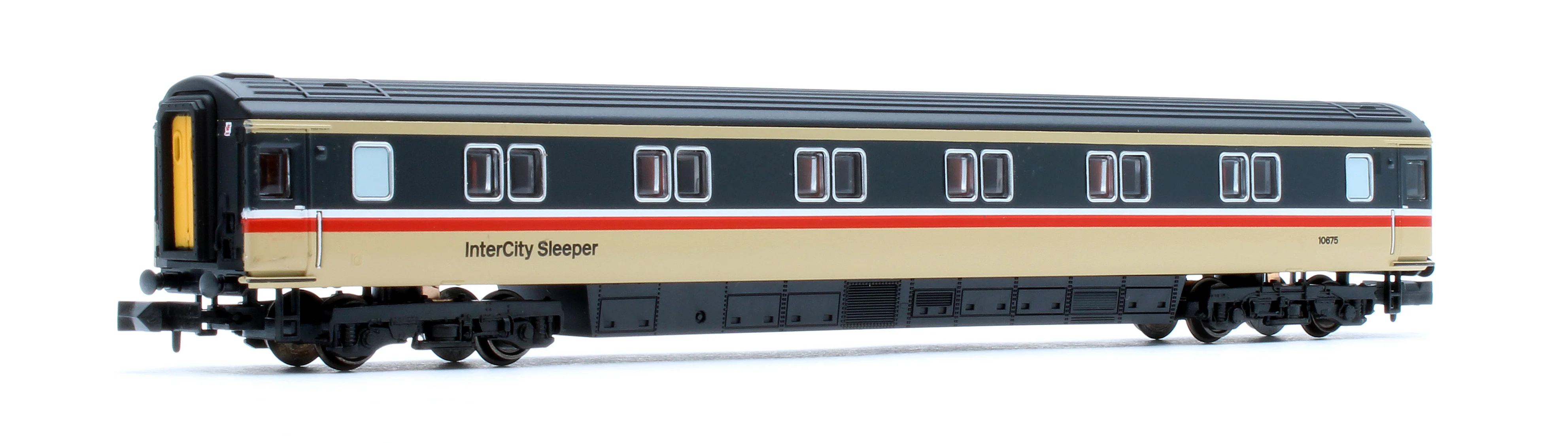 2P-006-010 Mk 3 Sleeper Intercity Executive 10675