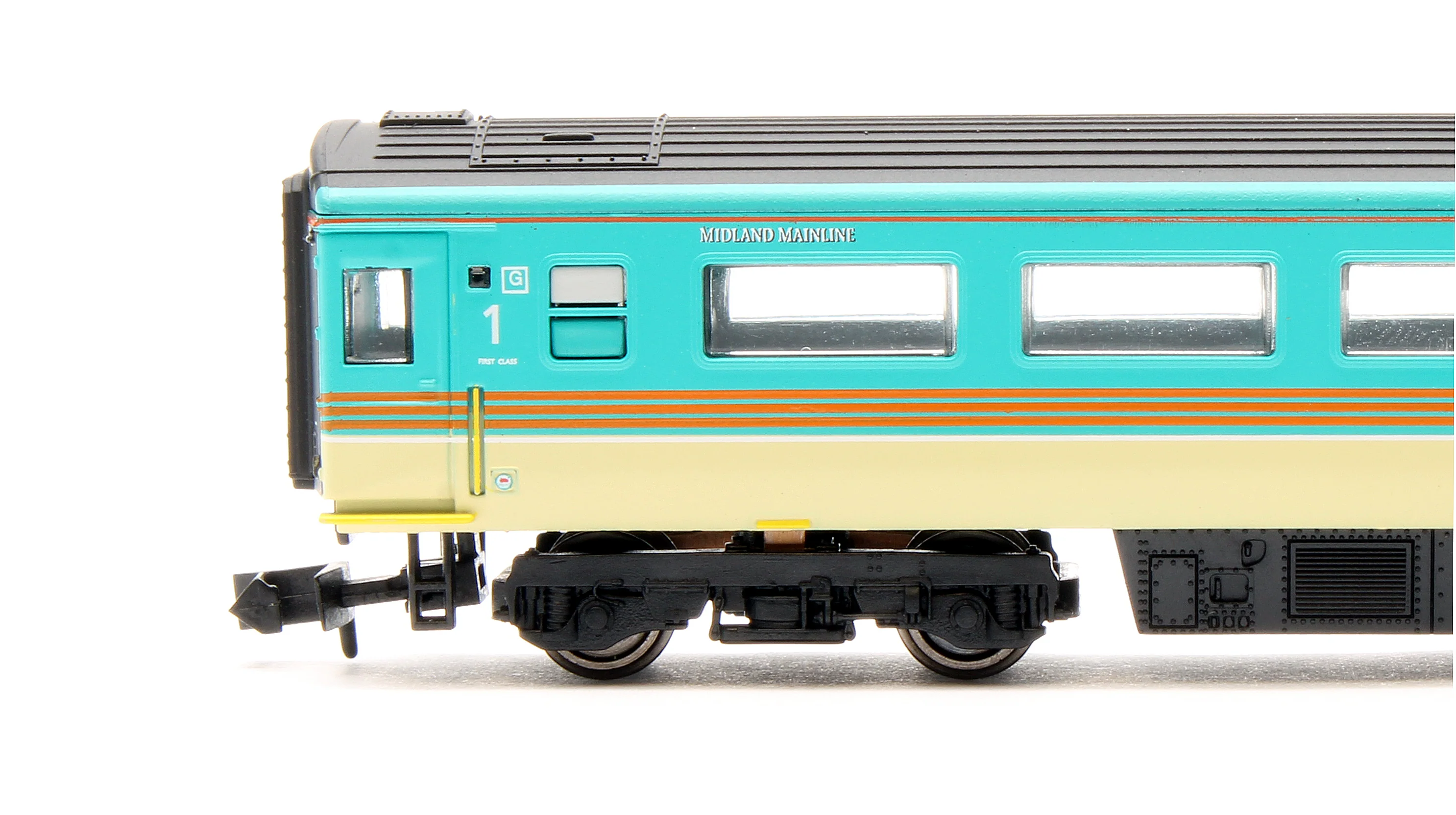 2P-008-001 MK3 HST Midland Mainline 1st Class 41067 - Image 5