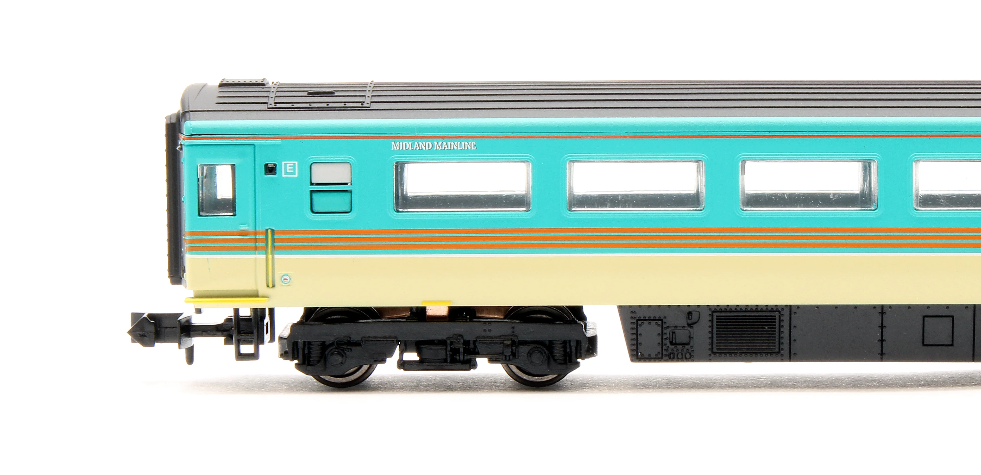 2P-008-011 MK3 HST Midland Mainline 2nd Class 42132 - Image 5