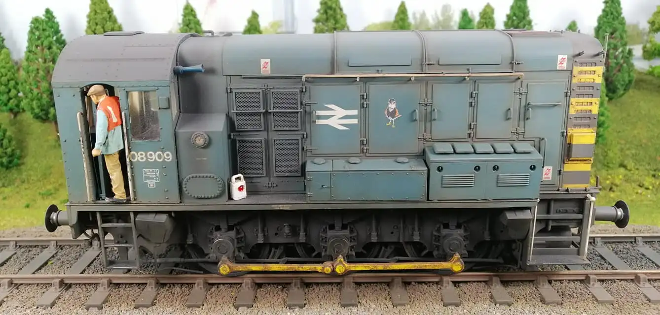 10223-043 O Gauge Loco Specific Crew - Class 08 Crew Pack PRE-TOPS & TOPS - Image 3