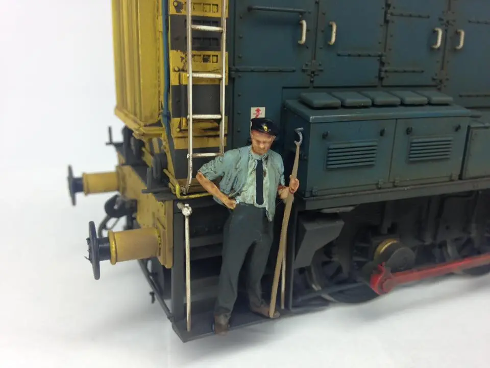 11242-043 O Gauge Loco Specific Crew - Dapol/Hornby Class 08 Crew Pack - Image 4