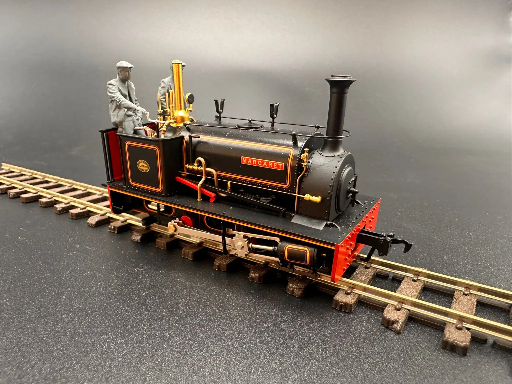 11263-076 OO Gauge Loco Specfic Crew Quarry Hunslet Crew Pack Open Cab 2 - Image 2