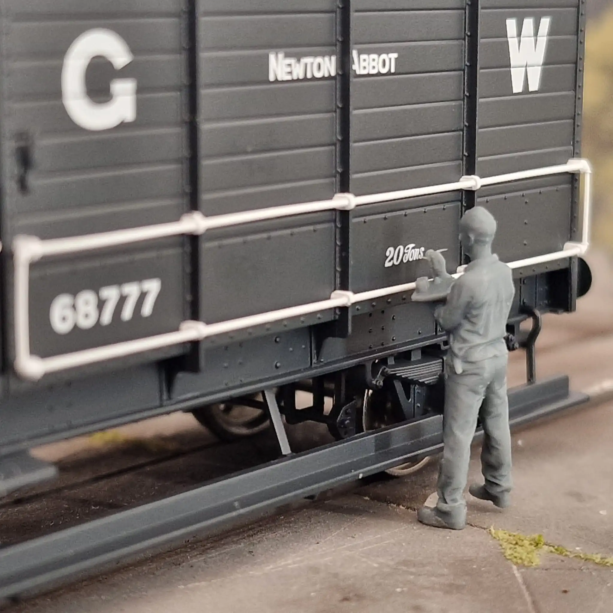 14401-043 O Gauge 1948-1968 British Railways - Painters & Sign Writer Bundle - Image 2
