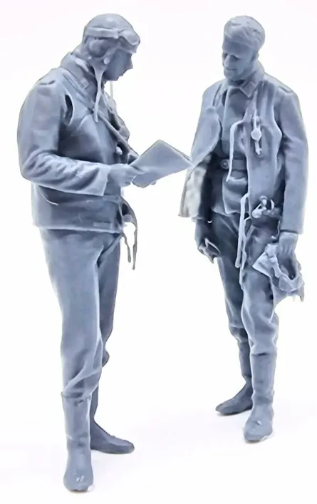 50601-076 1:76 Scale - World War Two - Luftwaffe Pilots Reading Map - Image 3