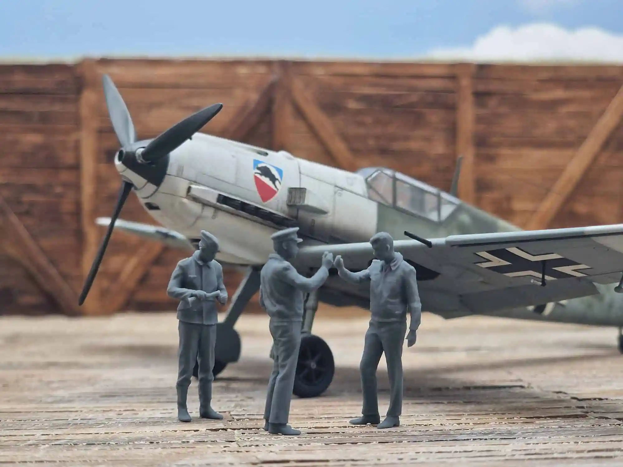 50603-032 1:32 Scale - World War Two - Luftwaffe Pilots Toasting - Image 2
