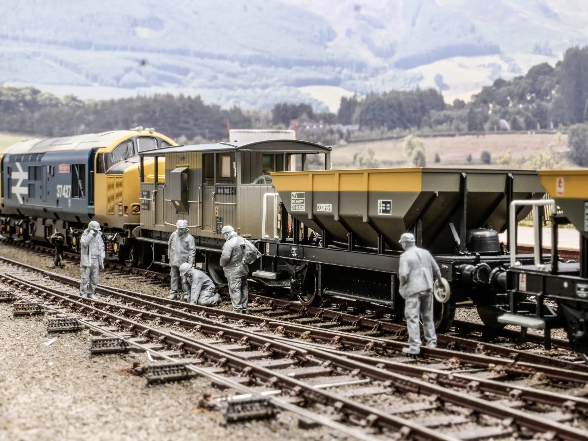 9015-076 OO Gauge 1995-Present Privatisation - Lineside Workers Bundle - Image 2