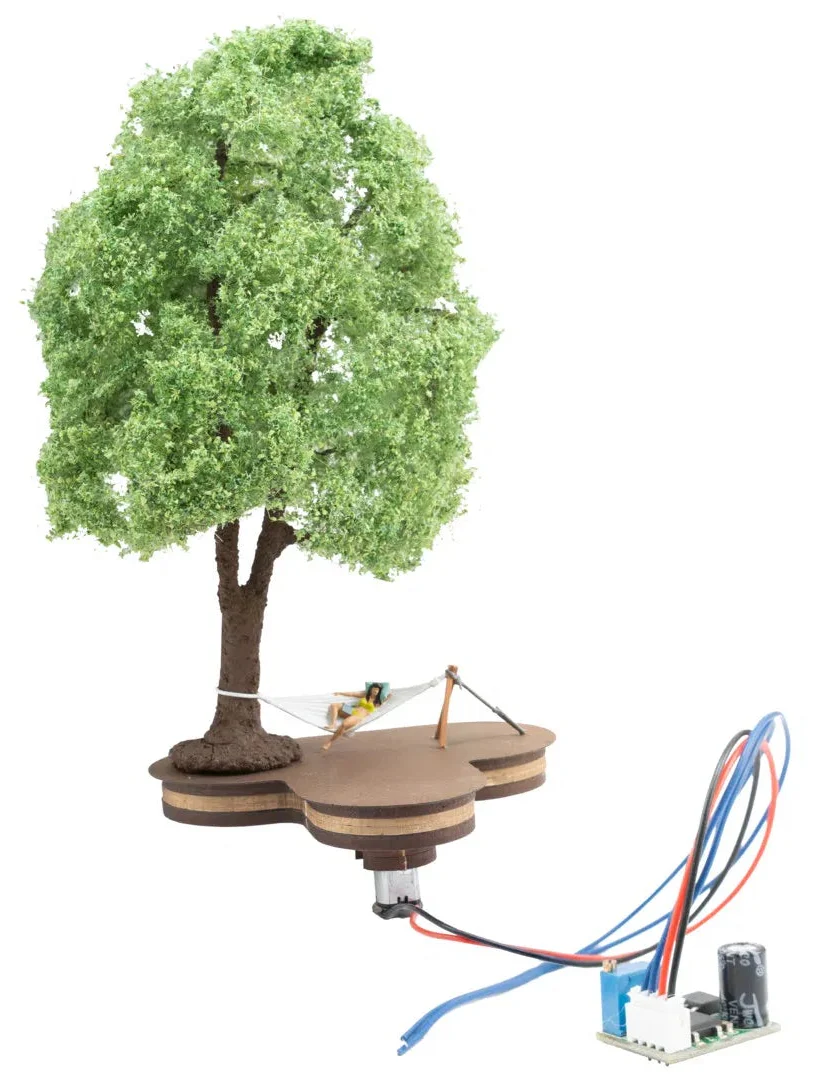 N21773 Micro-Motion 16cm Tree with Sleeping Woman on Hammock - Image 2